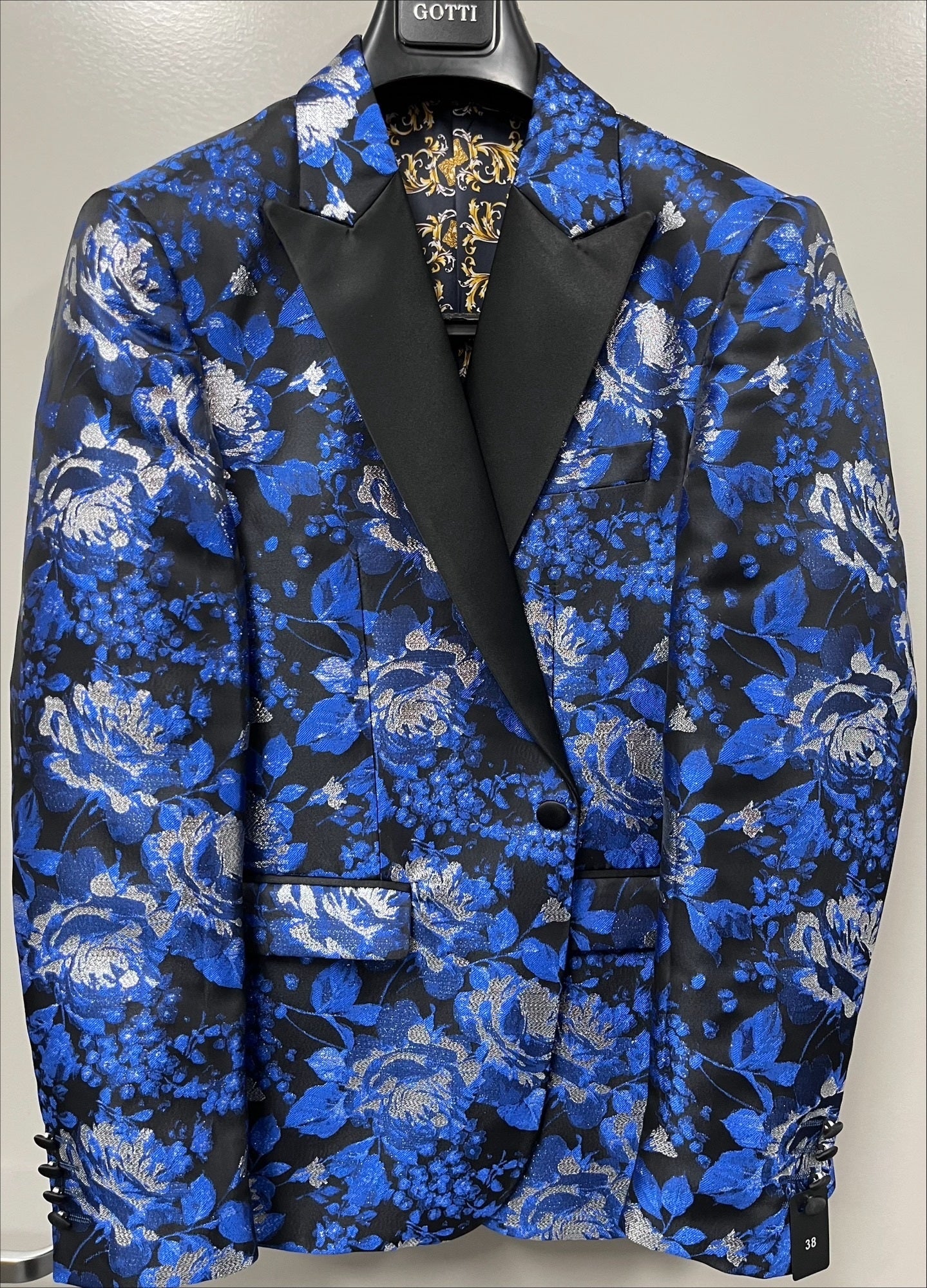 7337 Peak Jacket